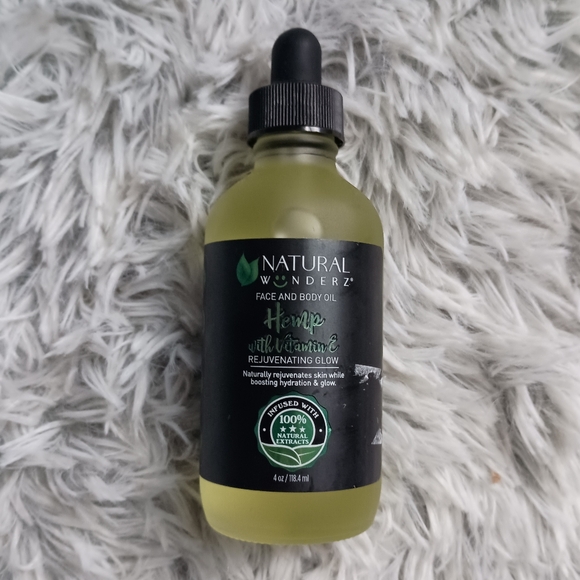 Natural Wonderz Hemp Face & Body Oil 4 Oz New Hydration & Glow Rejuvenating - Picture 2 of 3